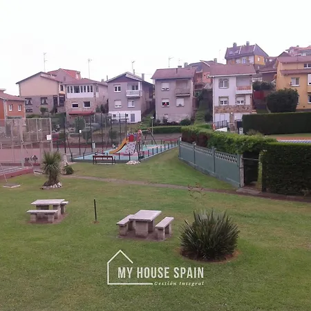Myhousespain -xivares, Con Vistas Al Mar Дом отдыха